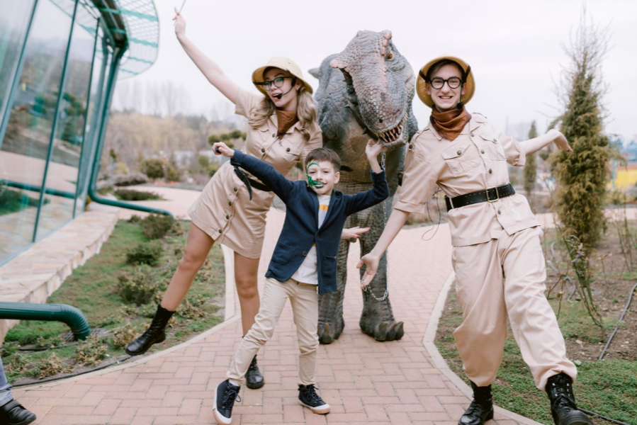 Аниматор Парк Юрского периода на детский праздник в Пятигорске, Ессентуках, Минеральных Водах