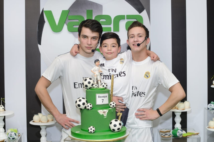 Аниматор Футбольная вечеринка на детский праздник в Пятигорске, Ессентуках, Минеральных Водах