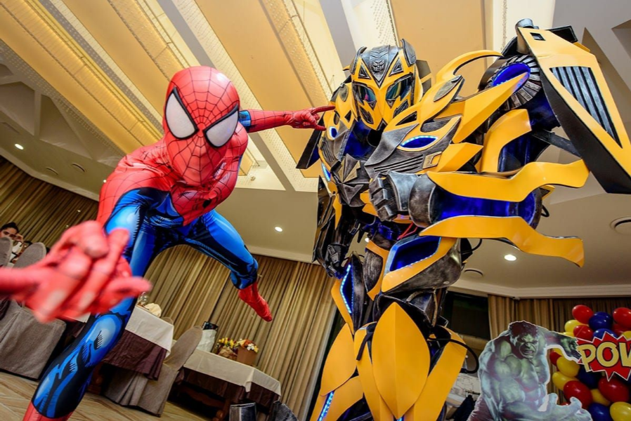 Аниматор Человек-паук на детский праздник в Пятигорске, Ессентуках, Минеральных Водах