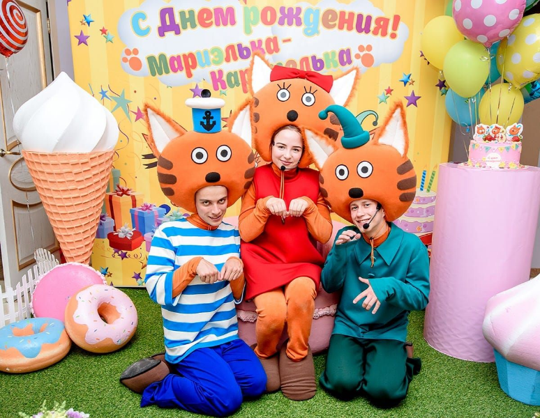 Аниматор Три кота на детский праздник в Пятигорске, Ессентуках, Минеральных Водах